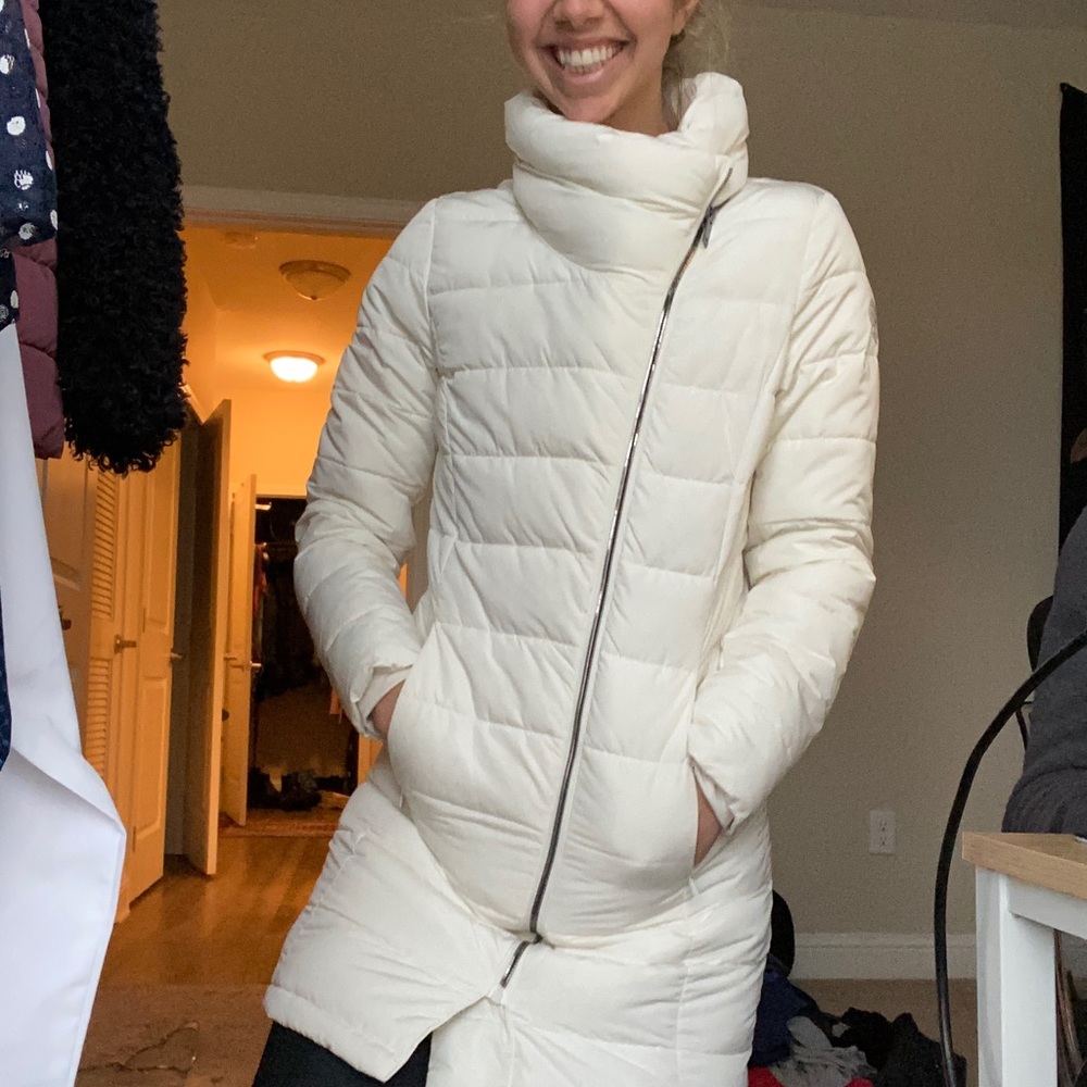 DKNY • White winter puff coat